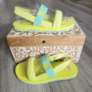 UGG  Suma Sling Kids Sandal